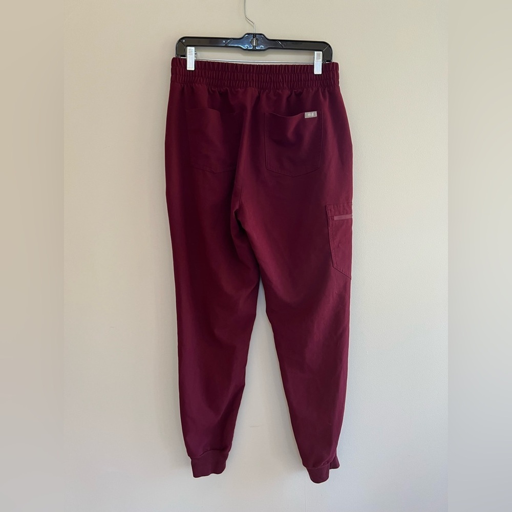 FIGS Women's Zamora Jogger Scrub Pants Burgundy Red (PO #1926), size Medium - Picture 3 of 8